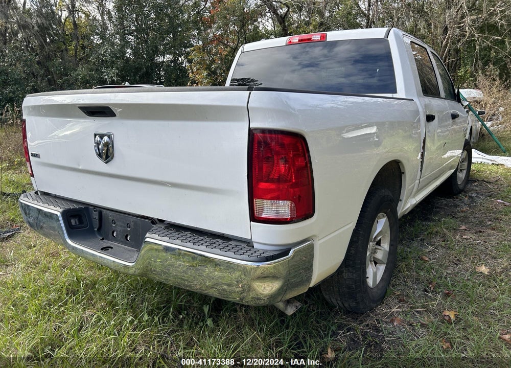 2022 RAM 1500 CLASSIC SLT 4X2 5'7 BOX VIN: 1C6RR6LG9NS242278