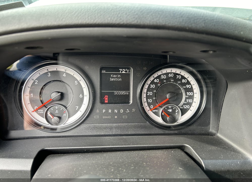 2022 RAM 1500 CLASSIC SLT 4X2 5'7 BOX VIN: 1C6RR6LG9NS242278
