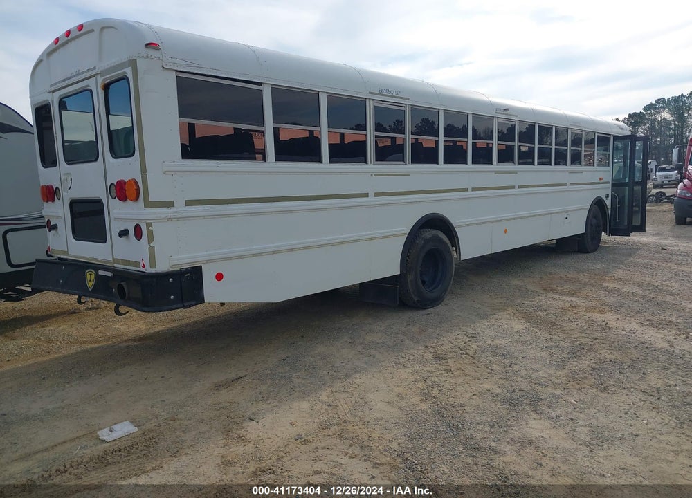 2010 IC CORPORATION 3000 FE VIN: 4DRANAAN9AA214742