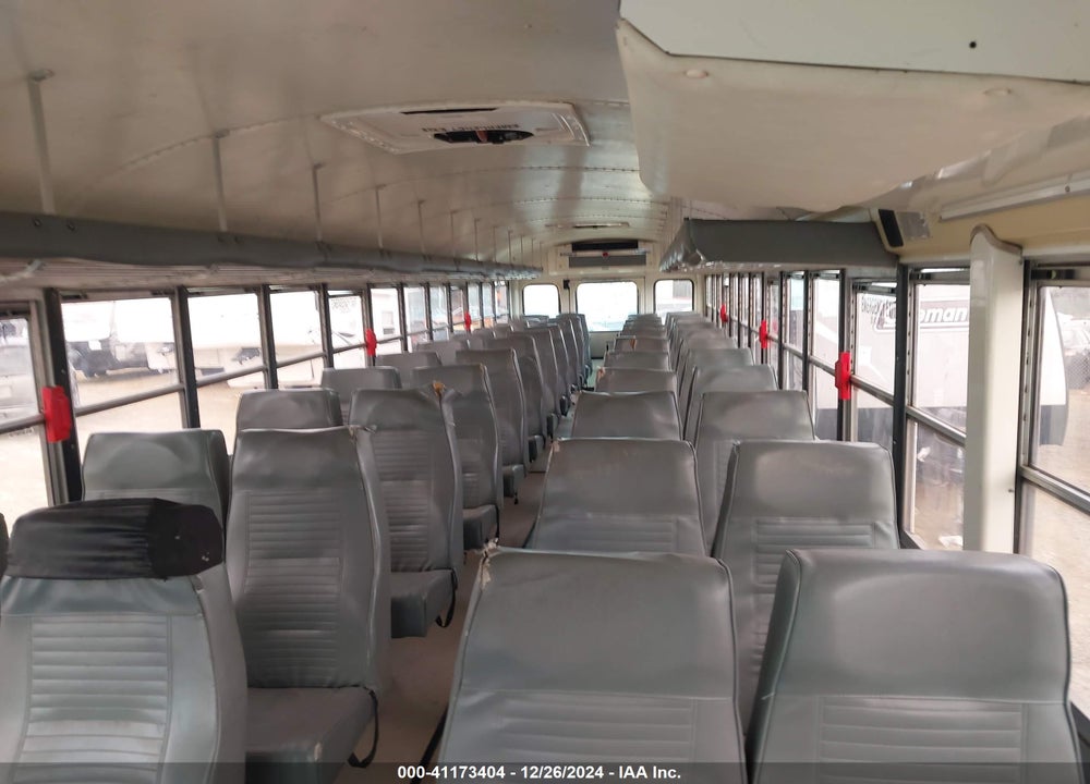 2010 IC CORPORATION 3000 FE VIN: 4DRANAAN9AA214742