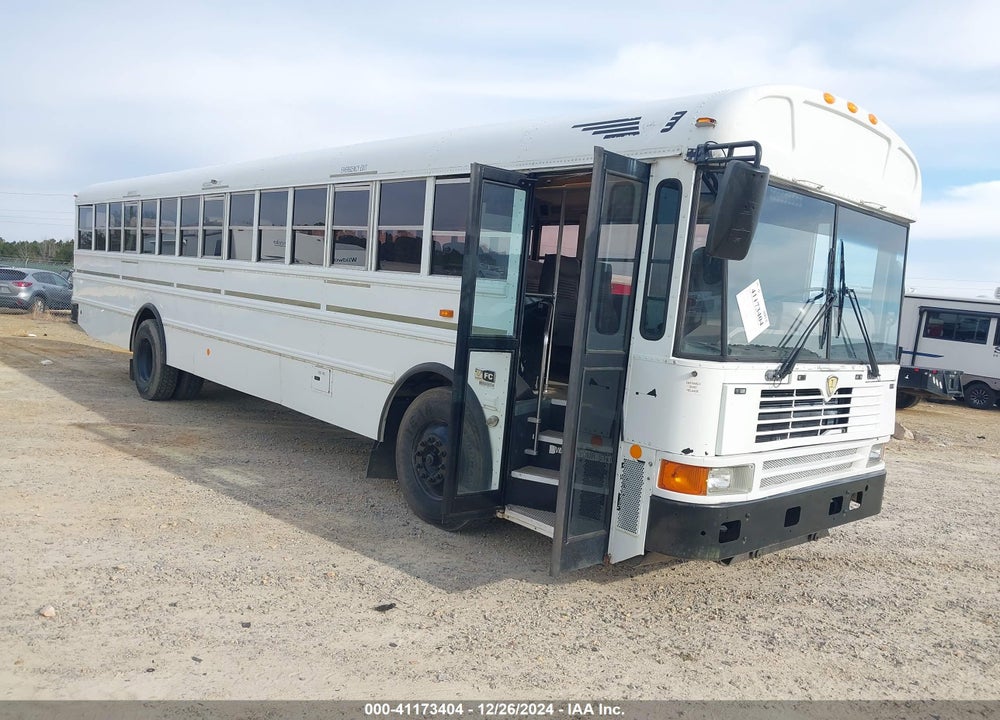 2010 IC CORPORATION 3000 FE VIN: 4DRANAAN9AA214742