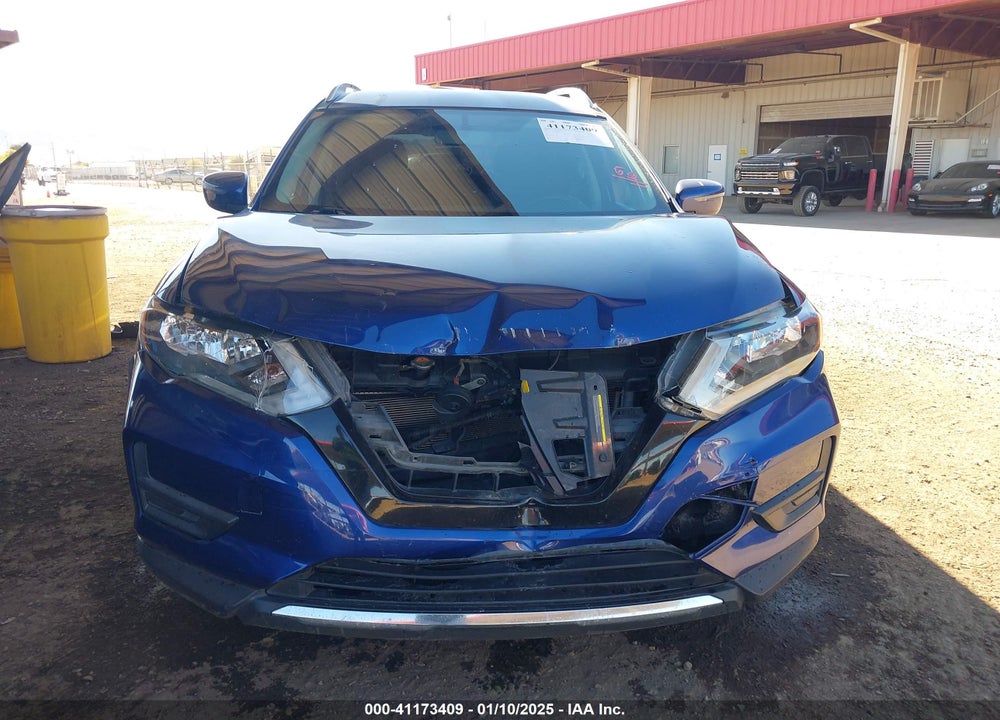 2017 NISSAN ROGUE SV VIN: JN8AT2MT2HW132945