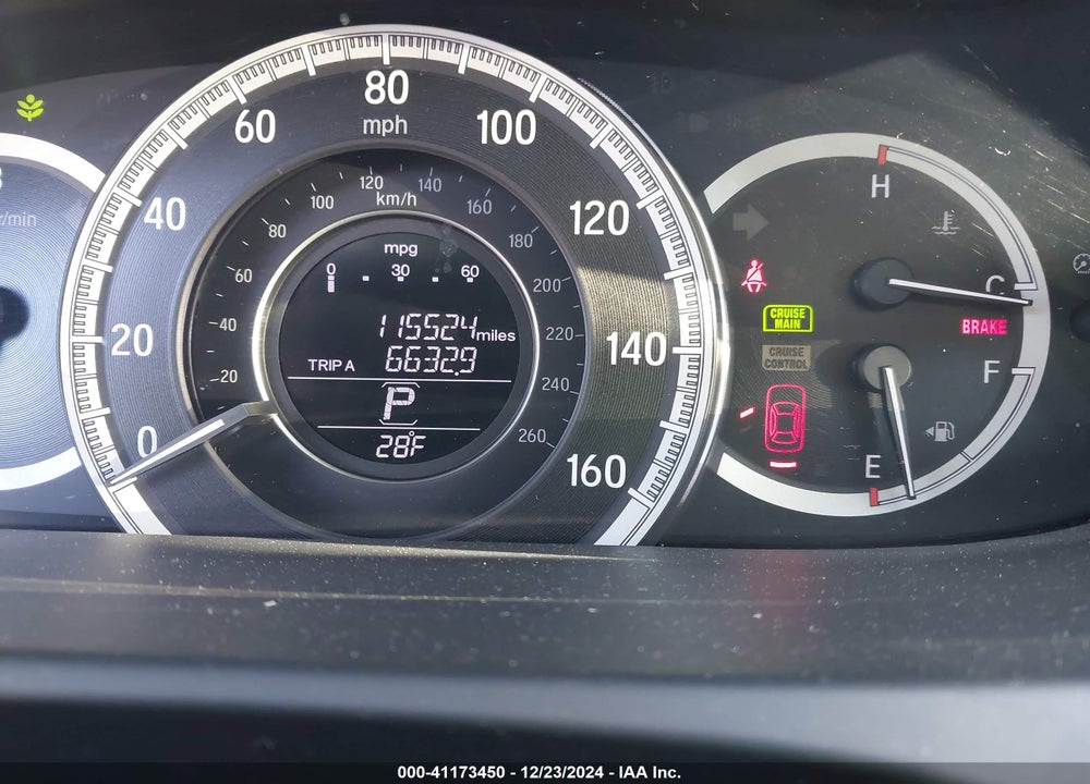 2017 HONDA ACCORD VIN: 1HGCR2F39HA239912