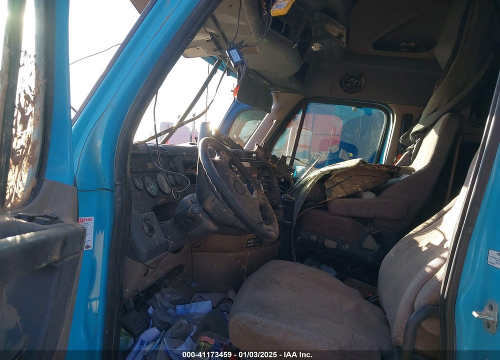 2014 FREIGHTLINER CASCADIA 125 VIN: 3AKJGLBG1ESBC1097