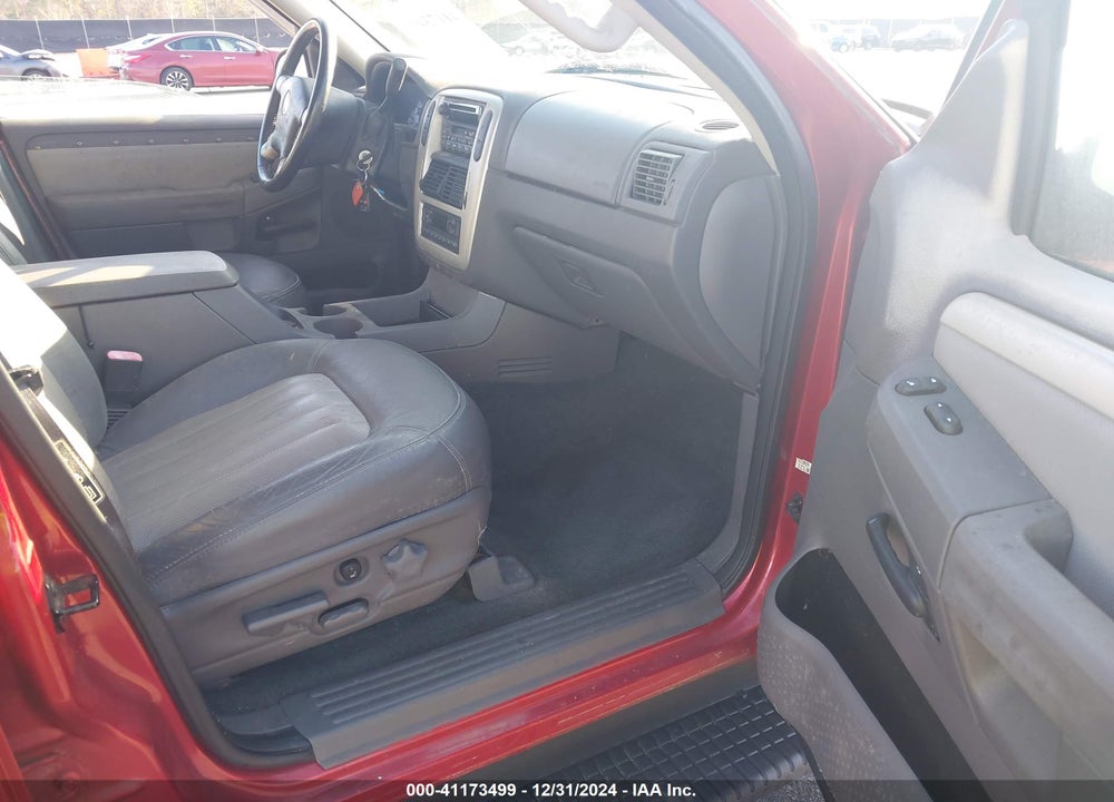 2002 MERCURY MOUNTAINEER VIN: 4M2ZU86E52ZJ13657