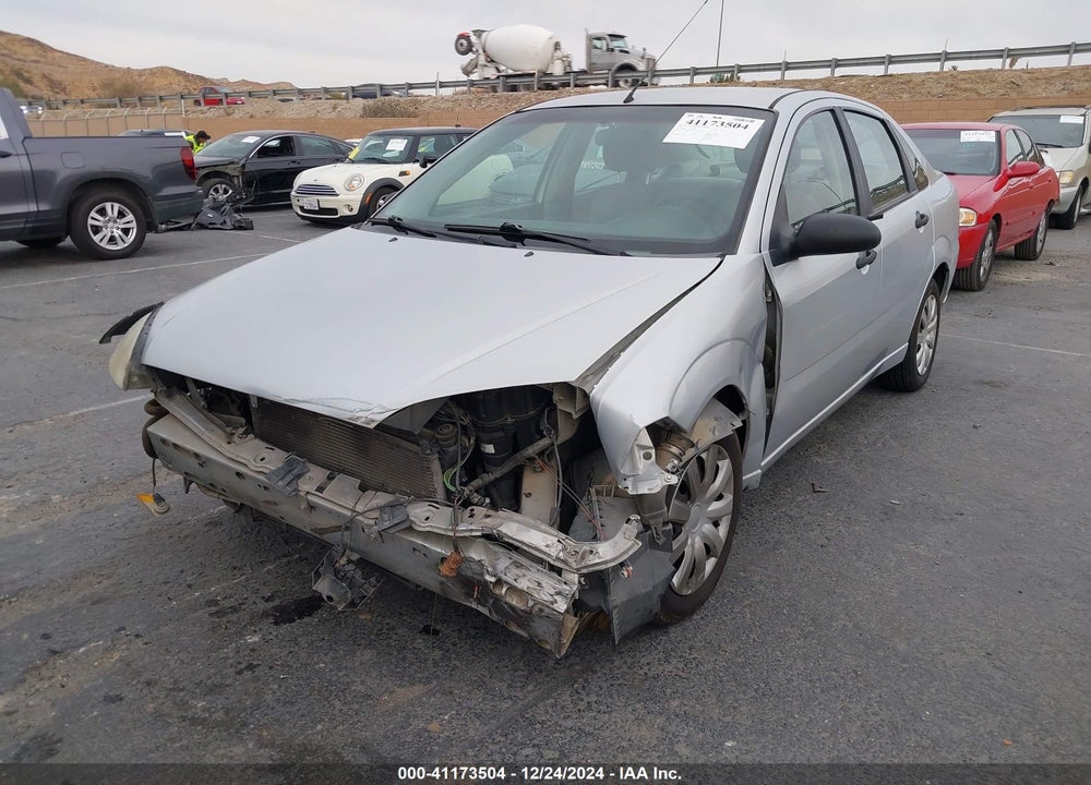 2005 FORD FOCUS ZX4 VIN: 1FAFP34N05W249535