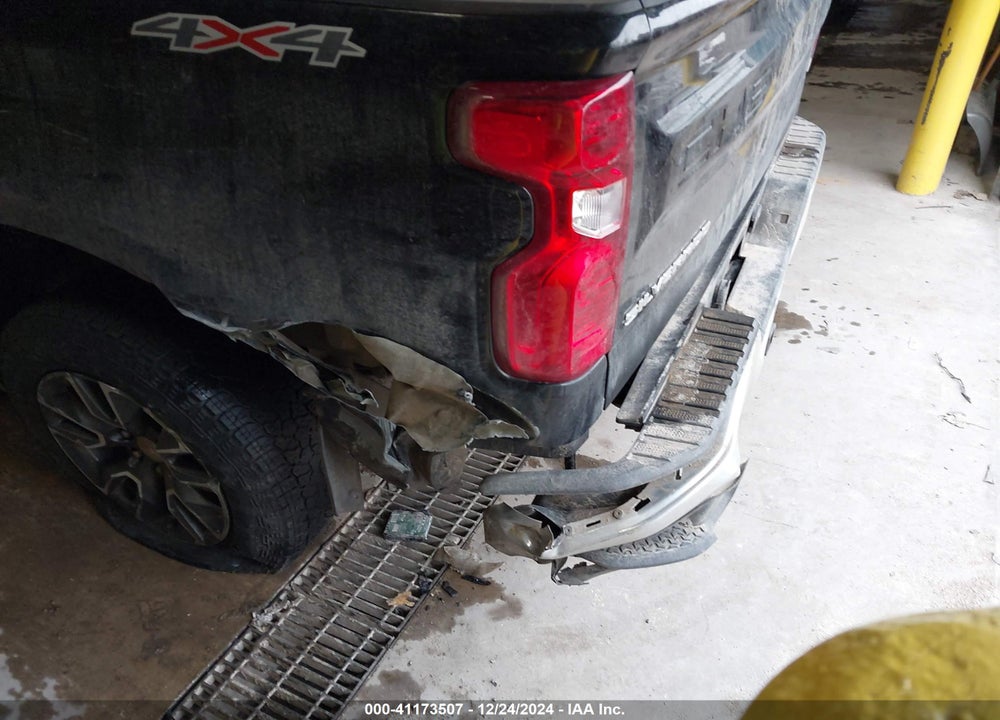2022 CHEVROLET SILVERADO VIN: 1GCPDKEK8NZ637083