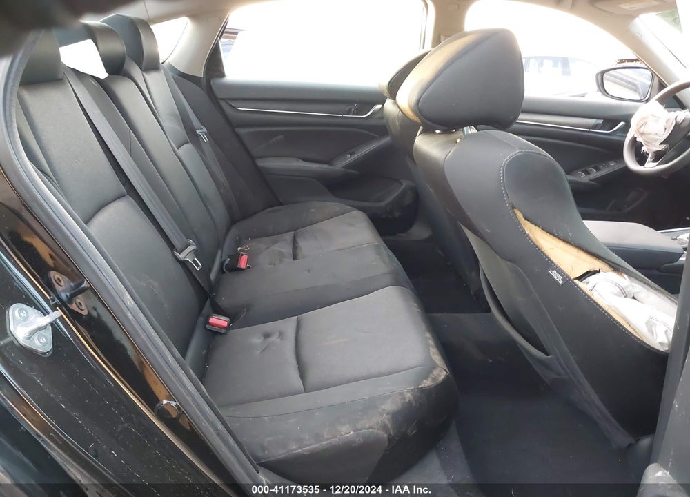 2022 HONDA ACCORD VIN: 1HGCV1F15NA043305