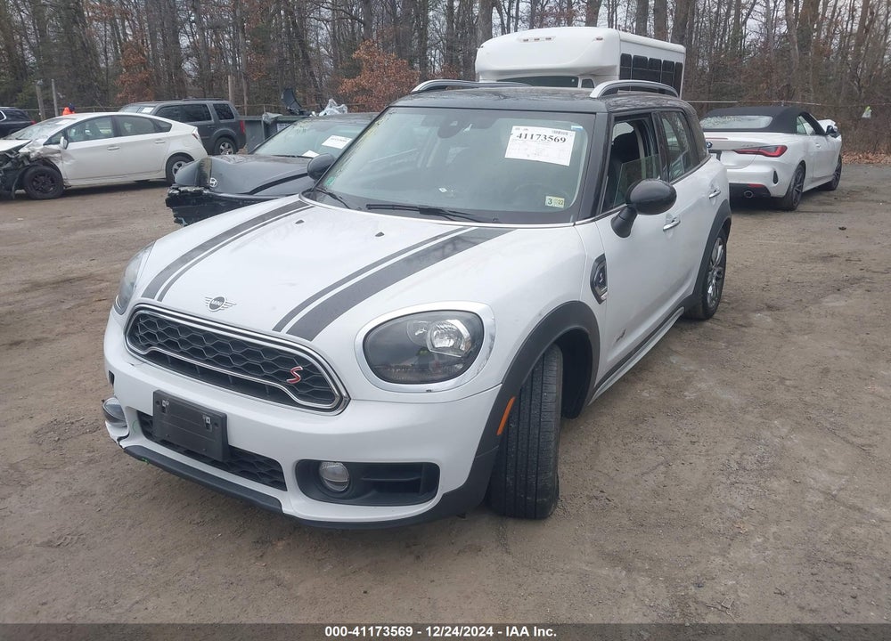 2019 MINI COUNTRYMAN COOPER S VIN: WMZYT5C55K3G94834