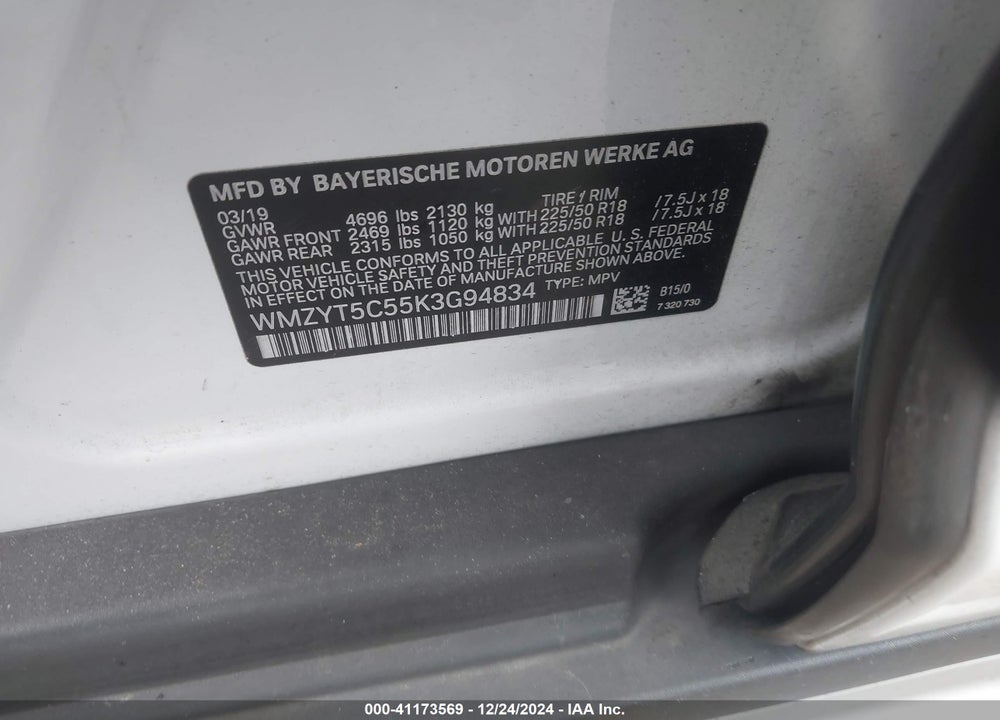 2019 MINI COUNTRYMAN COOPER S VIN: WMZYT5C55K3G94834