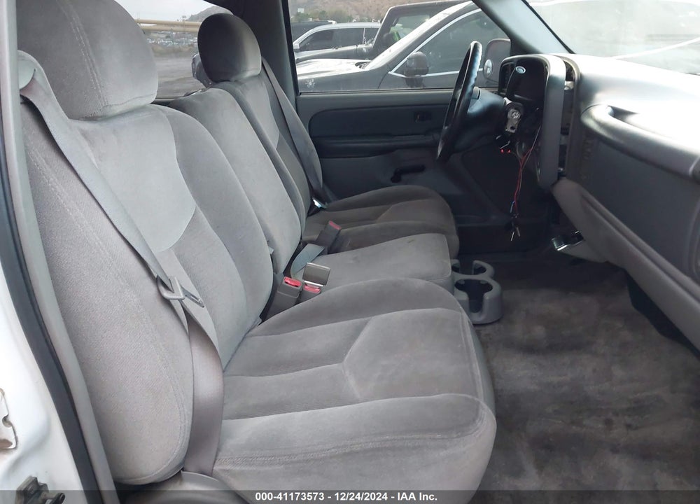 2003 GMC YUKON XL 1500 SLE VIN: 1GKEC16T13J136273