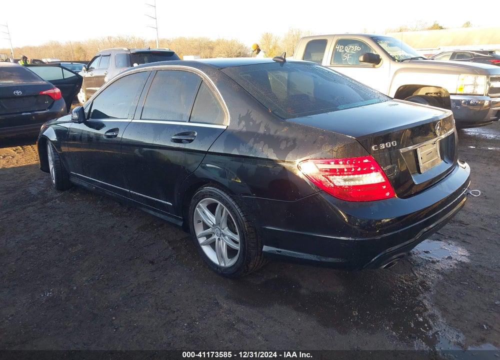 2013 MERCEDES-BENZ C 300 LUXURY 4MATIC/SPORT 4MATIC VIN: WDDGF8AB8DR288997