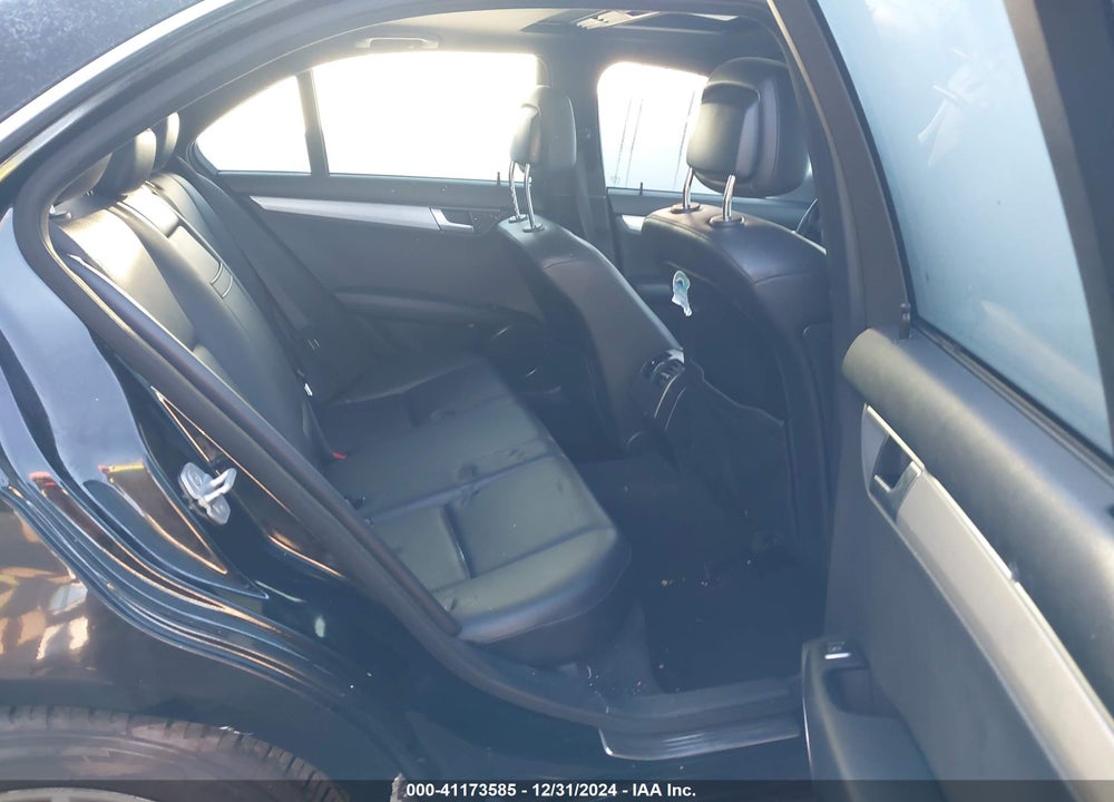 2013 MERCEDES-BENZ C 300 LUXURY 4MATIC/SPORT 4MATIC VIN: WDDGF8AB8DR288997