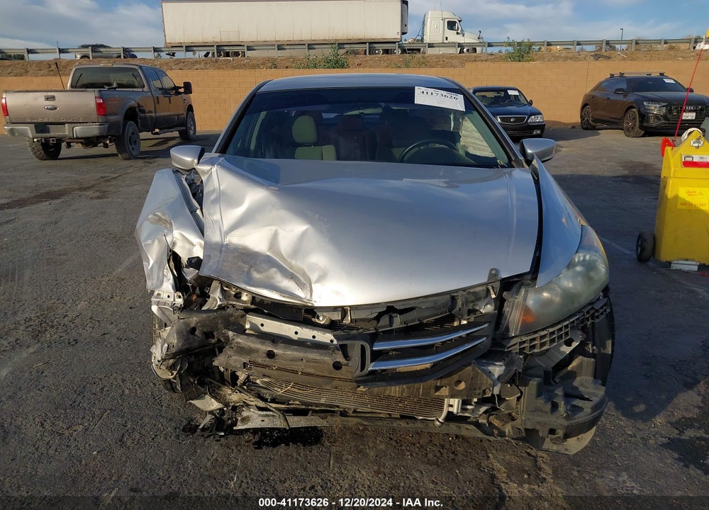 2011 HONDA ACCORD VIN: 1HGCP2F41BA140054