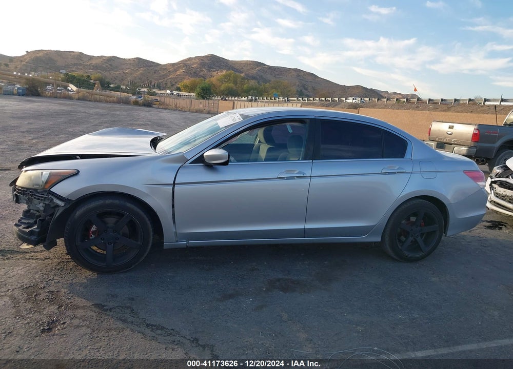 2011 HONDA ACCORD VIN: 1HGCP2F41BA140054