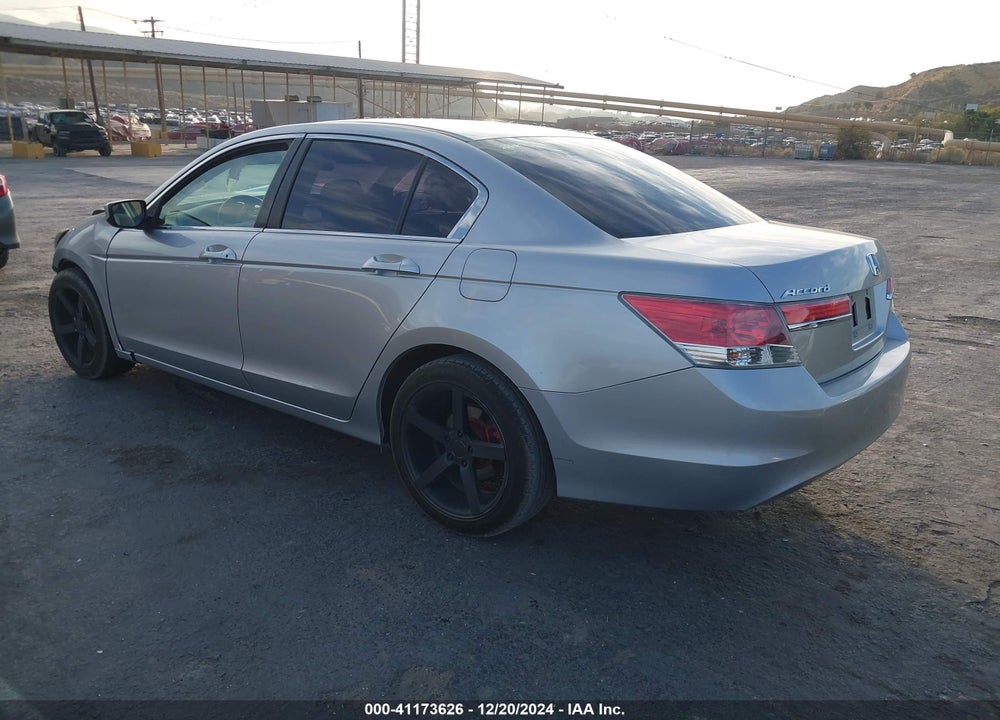 2011 HONDA ACCORD VIN: 1HGCP2F41BA140054