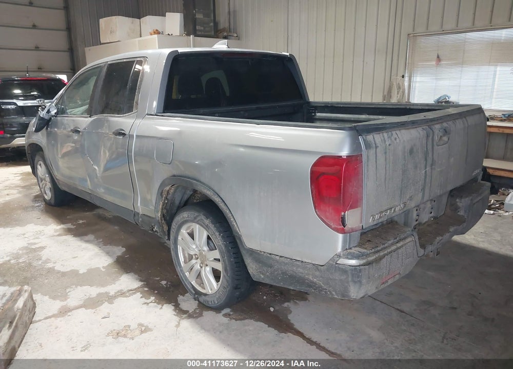 2017 HONDA RIDGELINE RT VIN: 5FPYK3F23HB013191