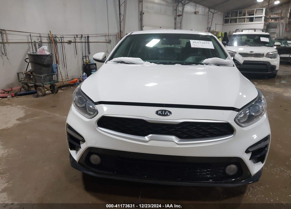 2019 KIA FORTE LXS VIN: 3KPF24AD6KE130680