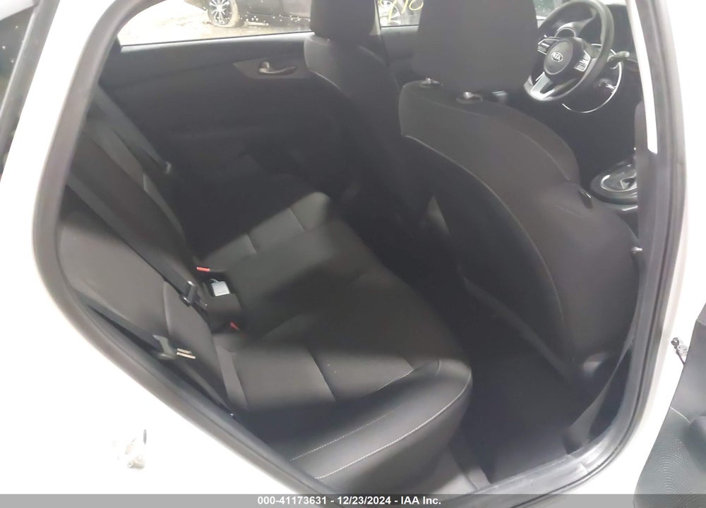 2019 KIA FORTE LXS VIN: 3KPF24AD6KE130680