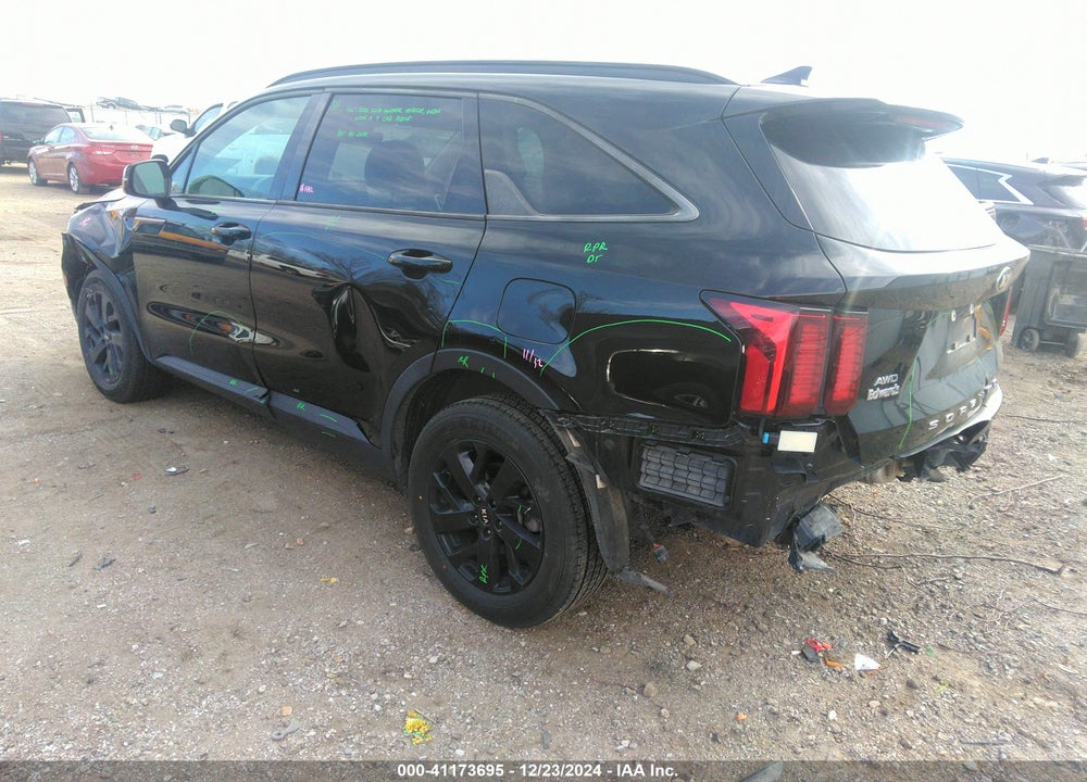 2021 KIA SORENTO S VIN: 5XYRLDLC5MG003200