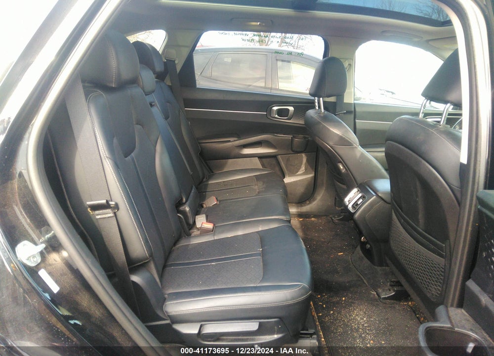 2021 KIA SORENTO S VIN: 5XYRLDLC5MG003200