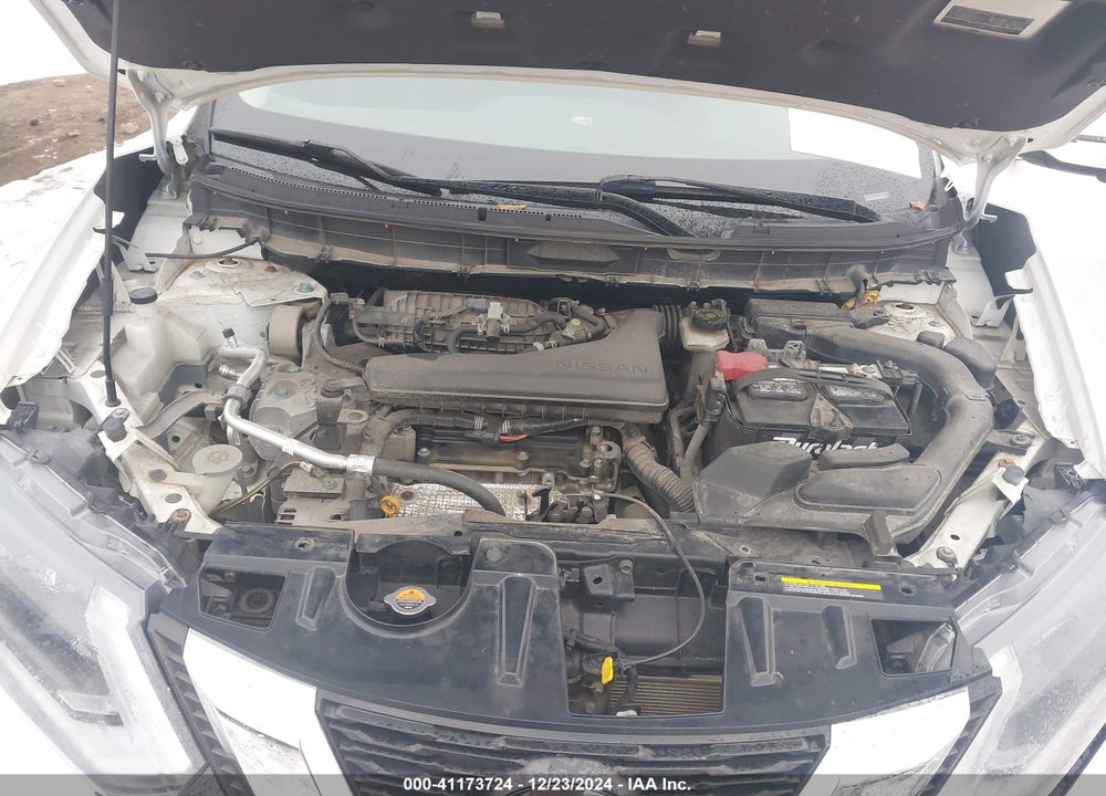2018 NISSAN ROGUE SV VIN: KNMAT2MV3JP555191