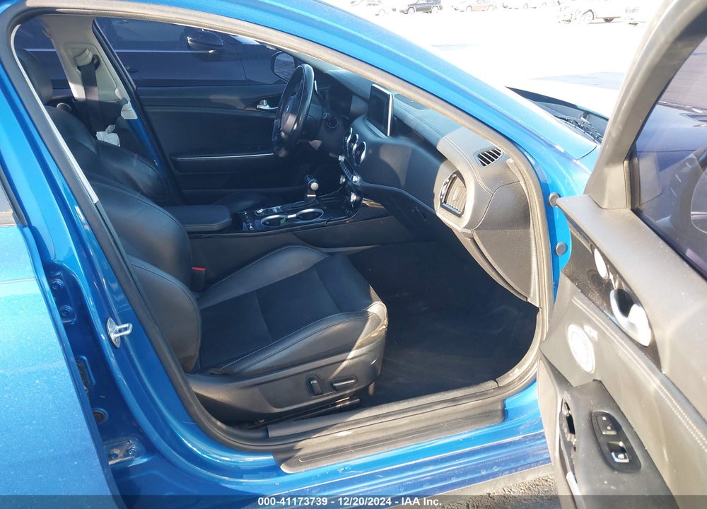 2019 KIA STINGER PREMIUM VIN: KNAE25LAXK6059233