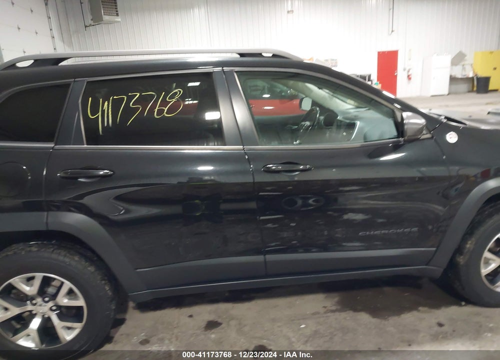 2015 JEEP CHEROKEE VIN: 1C4PJMBS1FW644422