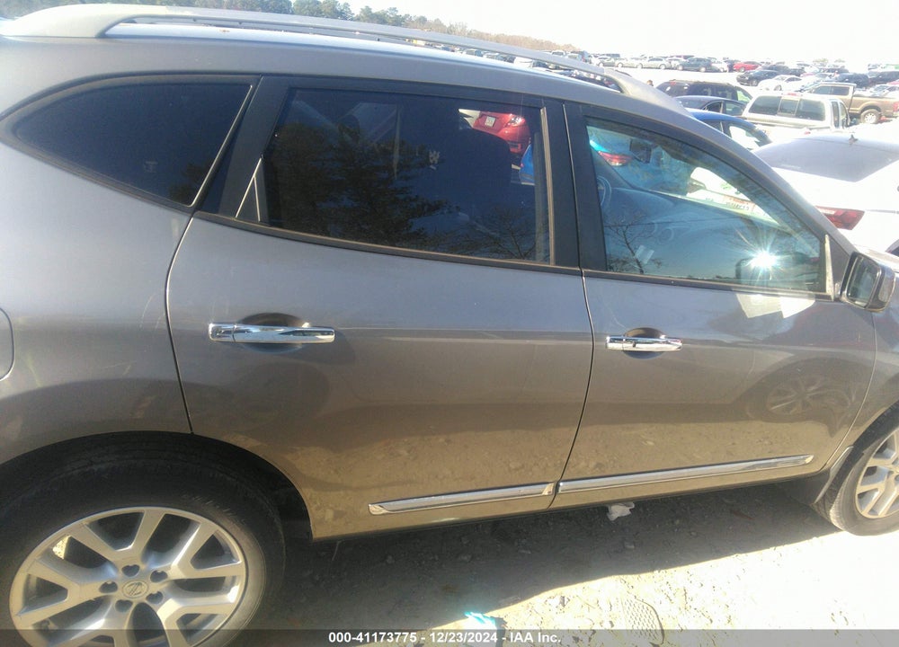 2013 NISSAN ROGUE SV W/SL PKG VIN: JN8AS5MV7DW658911