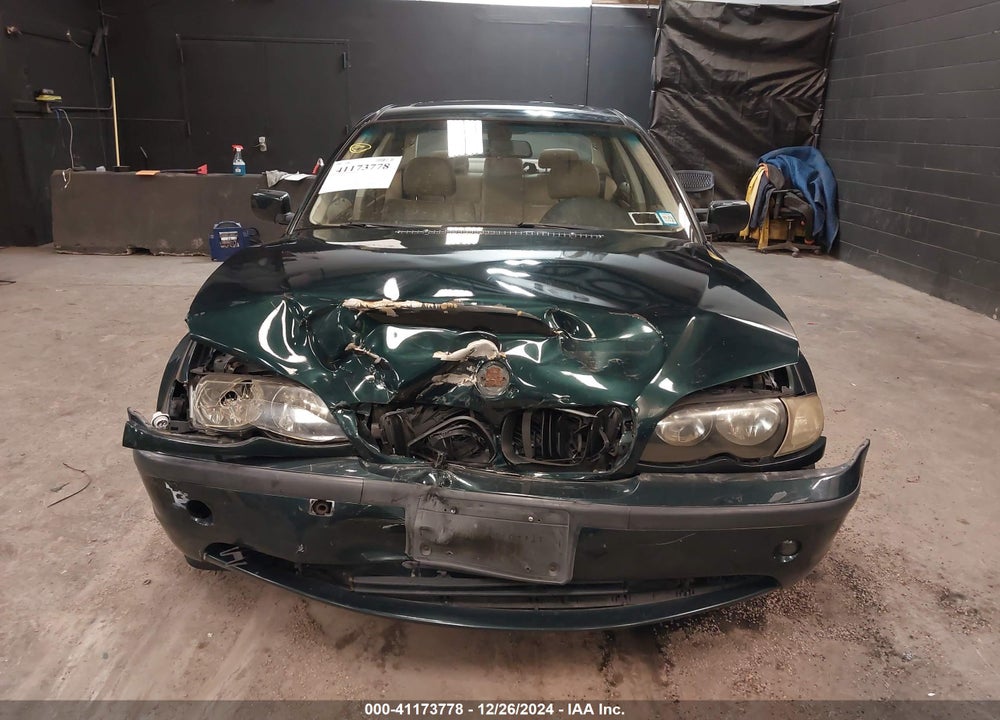 2005 BMW 325I VIN: WBAAZ33405KW76659