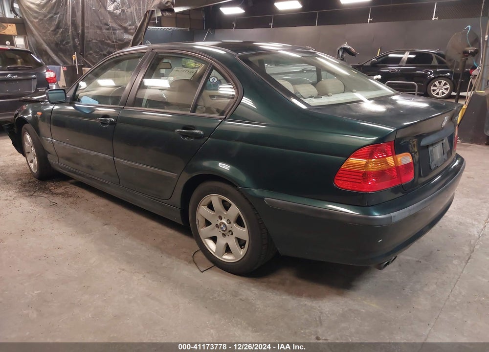 2005 BMW 325I VIN: WBAAZ33405KW76659