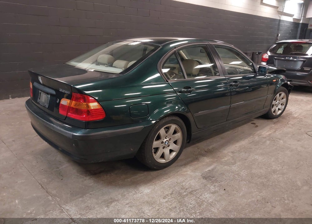 2005 BMW 325I VIN: WBAAZ33405KW76659