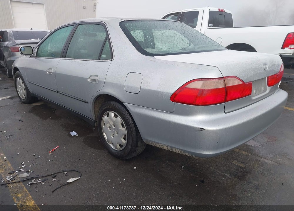1999 HONDA ACCORD LX VIN: JHMCG6650XC034512