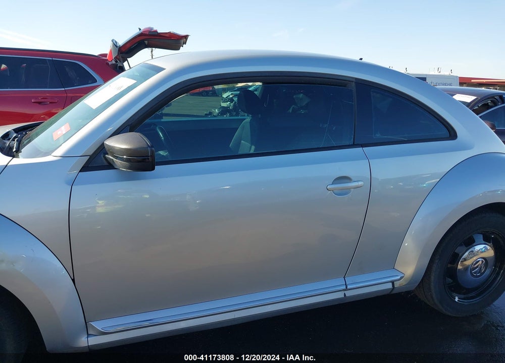 2012 VOLKSWAGEN BEETLE 2.5L VIN: 3VWJX7AT1CM646356