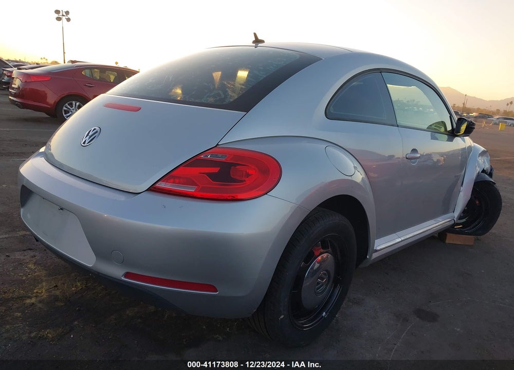 2012 VOLKSWAGEN BEETLE 2.5L VIN: 3VWJX7AT1CM646356