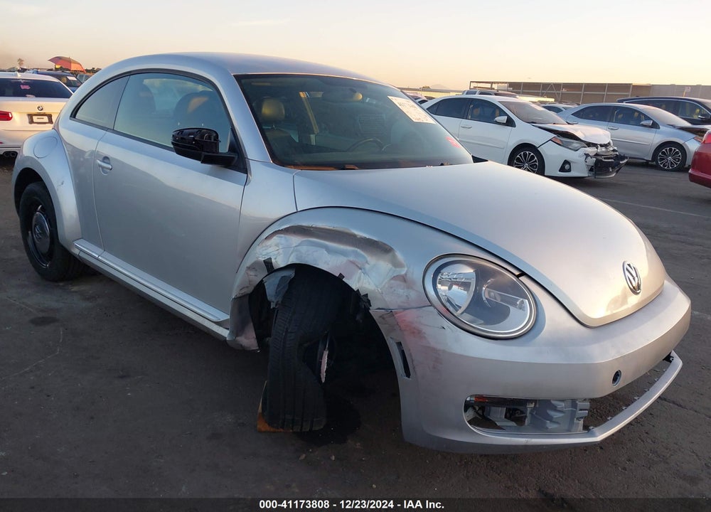 2012 VOLKSWAGEN BEETLE 2.5L VIN: 3VWJX7AT1CM646356