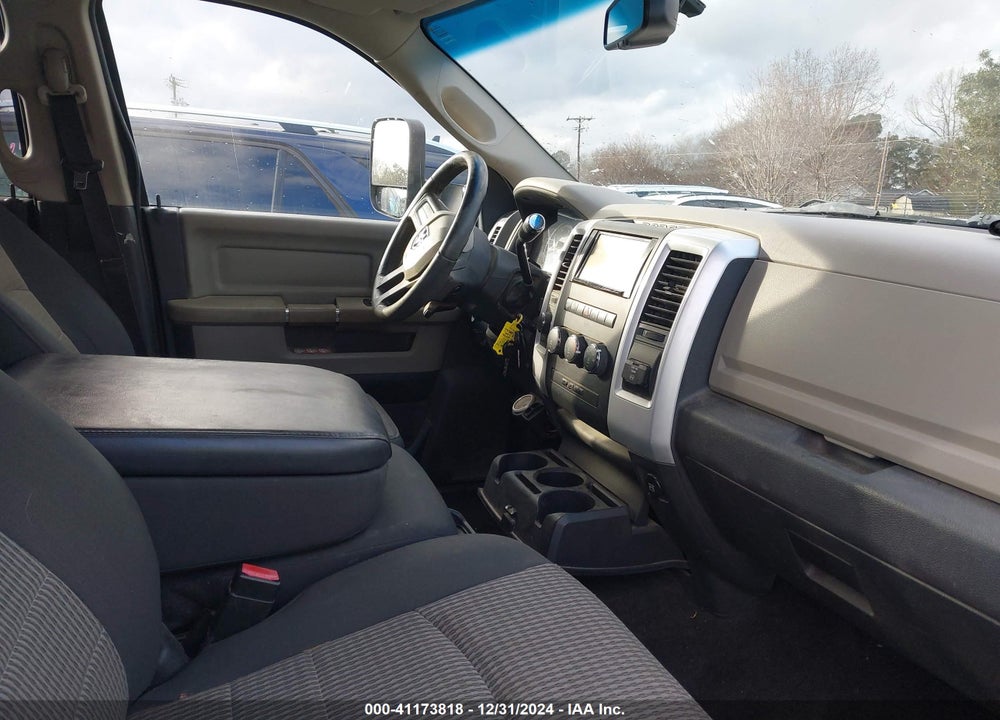 2011 RAM 3500 SLT VIN: 3D73Y3CL2BG572835
