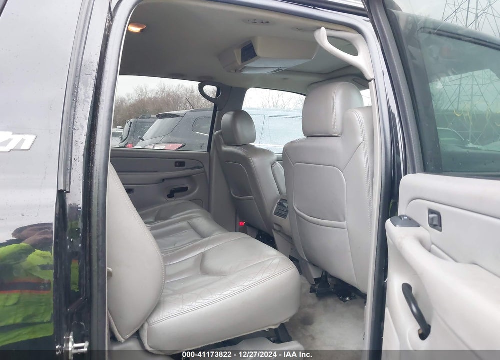 2004 CHEVROLET SUBURBAN 1500 Z71 VIN: 3GNFK16Z24G198220