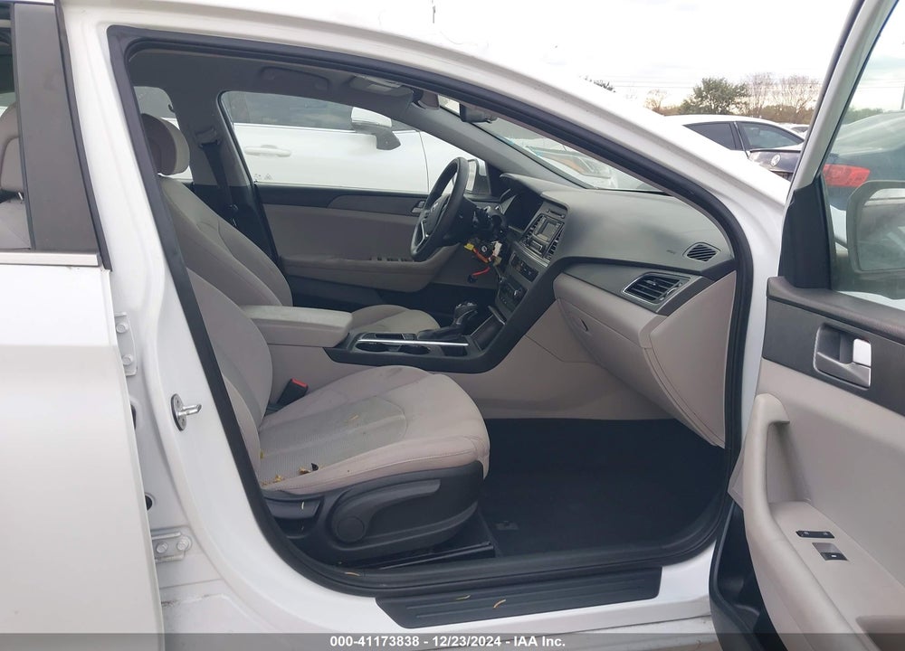 2016 HYUNDAI SONATA VIN: 5NPE24AF7GH404579