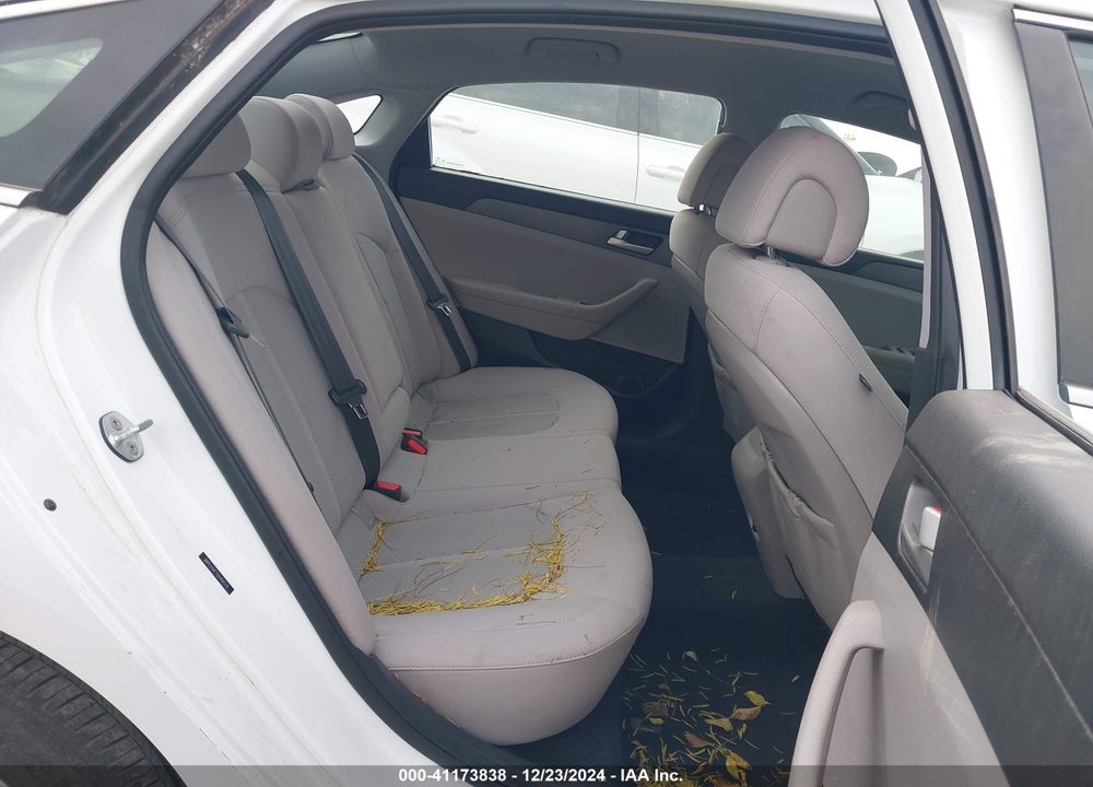 2016 HYUNDAI SONATA VIN: 5NPE24AF7GH404579