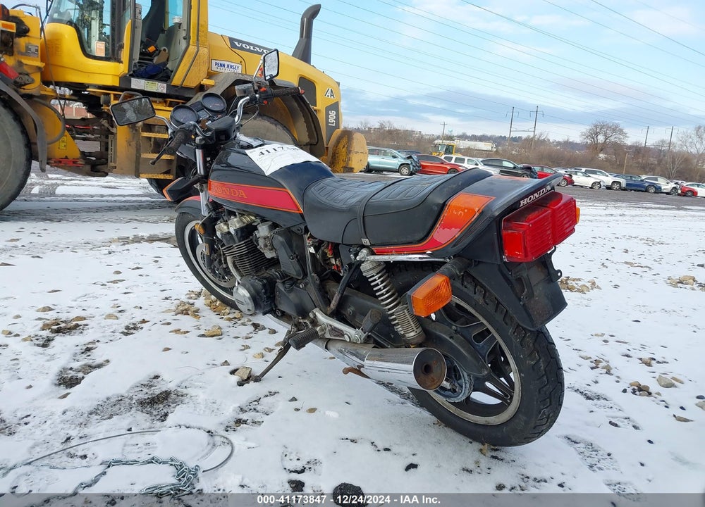 1981 HONDA CB900 F VIN: JH2SC0104BM004912