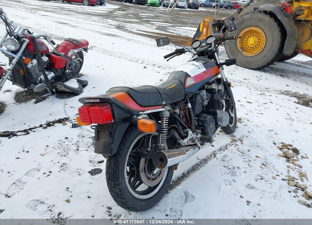 1981 HONDA CB900 F VIN: JH2SC0104BM004912