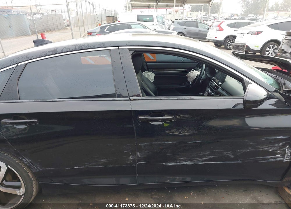 2018 HONDA ACCORD VIN: 1HGCV1F37JA184002