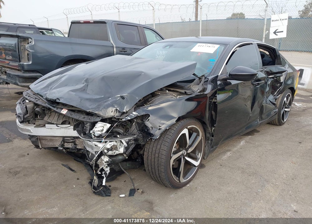 2018 HONDA ACCORD VIN: 1HGCV1F37JA184002