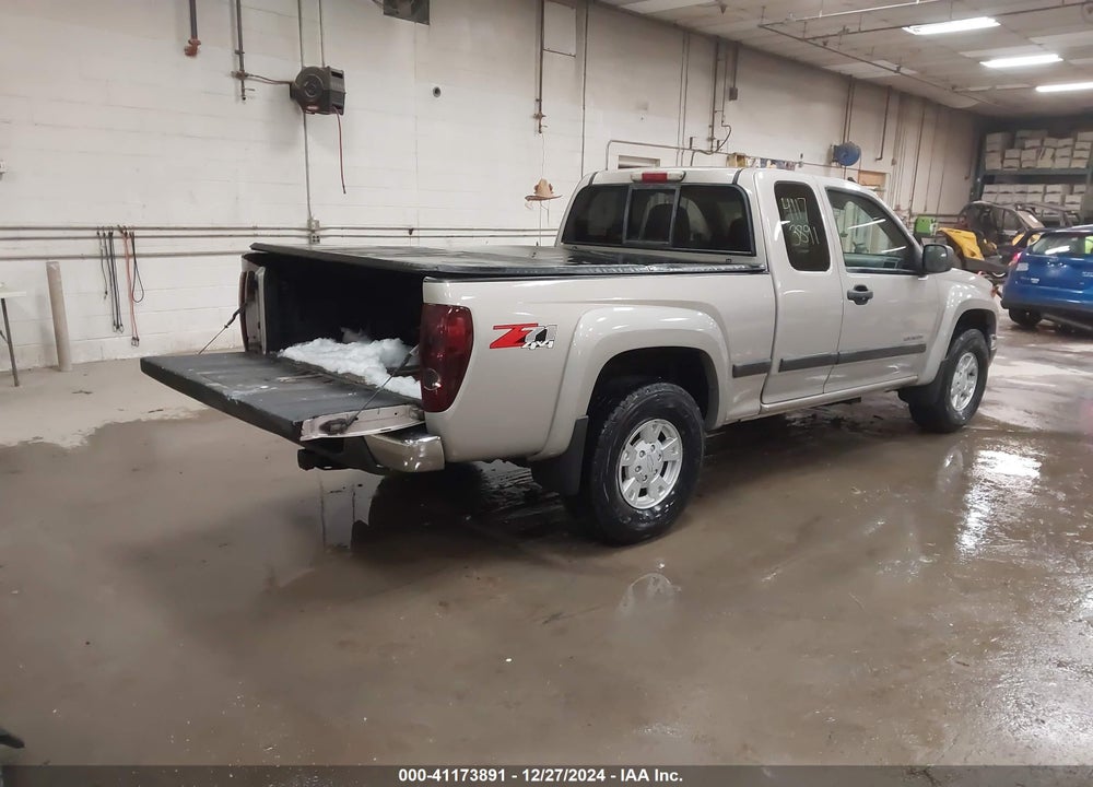 2004 CHEVROLET COLORADO LS VIN: 1GCDT196148159770