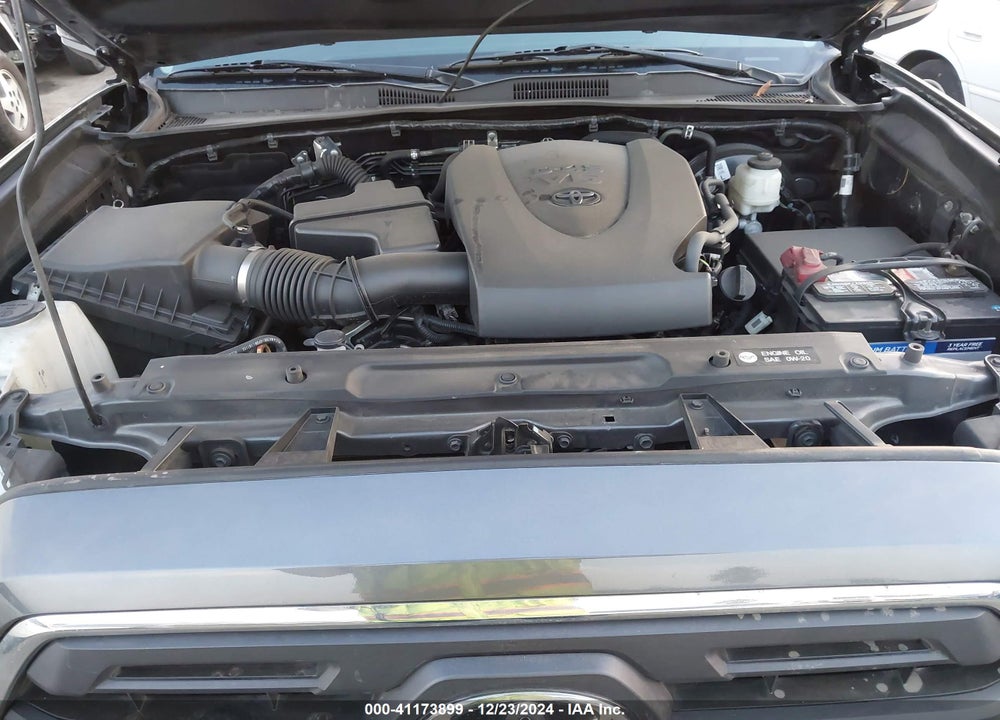 2019 TOYOTA TACOMA SR5 V6 VIN: 3TMAZ5CN4KM097797