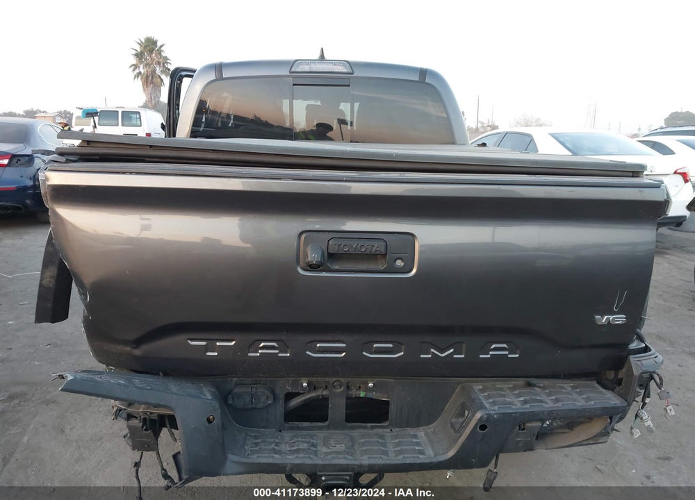 2019 TOYOTA TACOMA SR5 V6 VIN: 3TMAZ5CN4KM097797