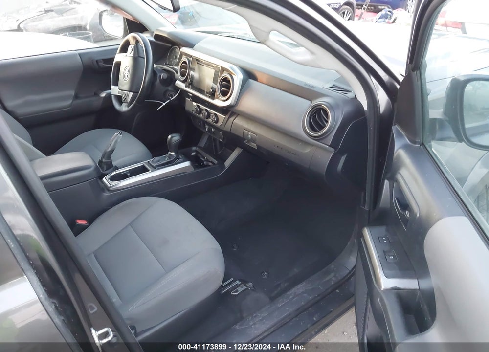 2019 TOYOTA TACOMA SR5 V6 VIN: 3TMAZ5CN4KM097797