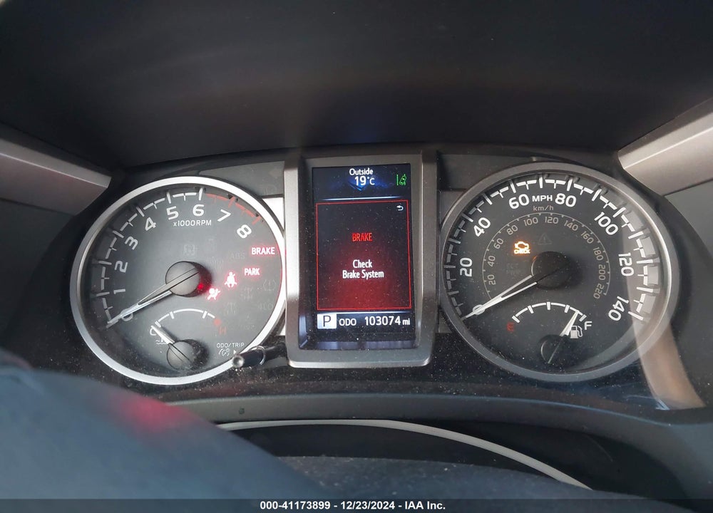 2019 TOYOTA TACOMA SR5 V6 VIN: 3TMAZ5CN4KM097797