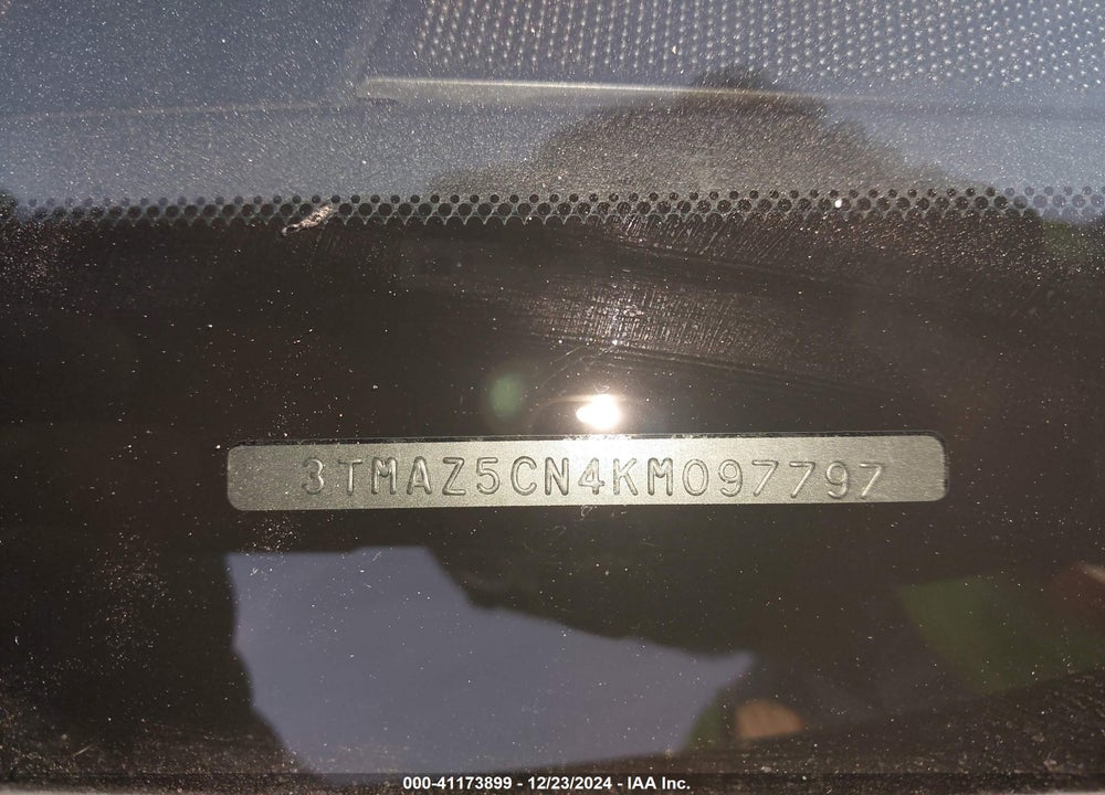 2019 TOYOTA TACOMA SR5 V6 VIN: 3TMAZ5CN4KM097797